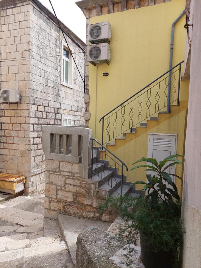 Apartmani Antonia Racisce Exterior photo