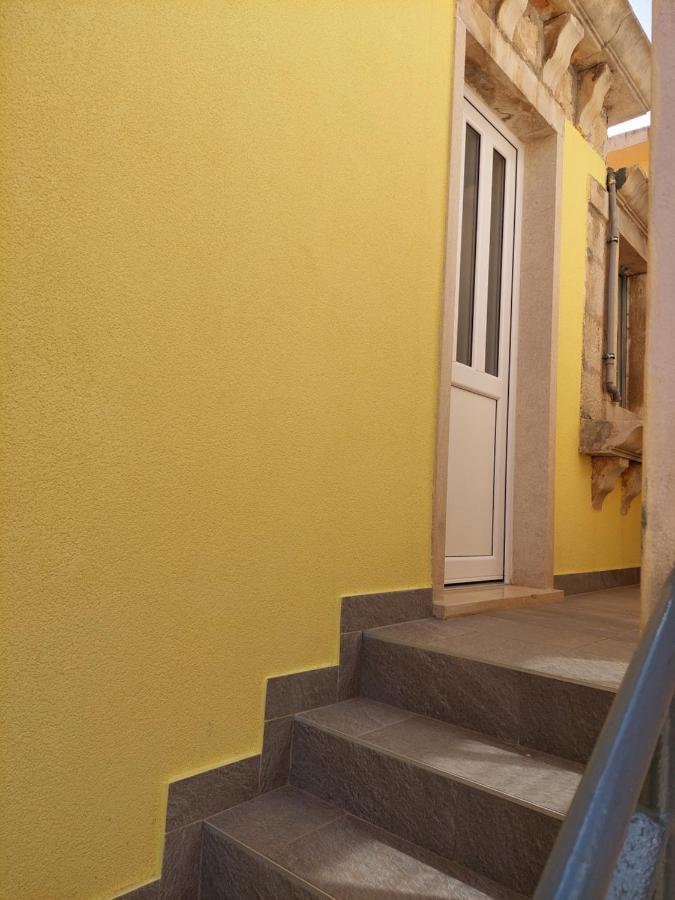 Apartmani Antonia Racisce Exterior photo
